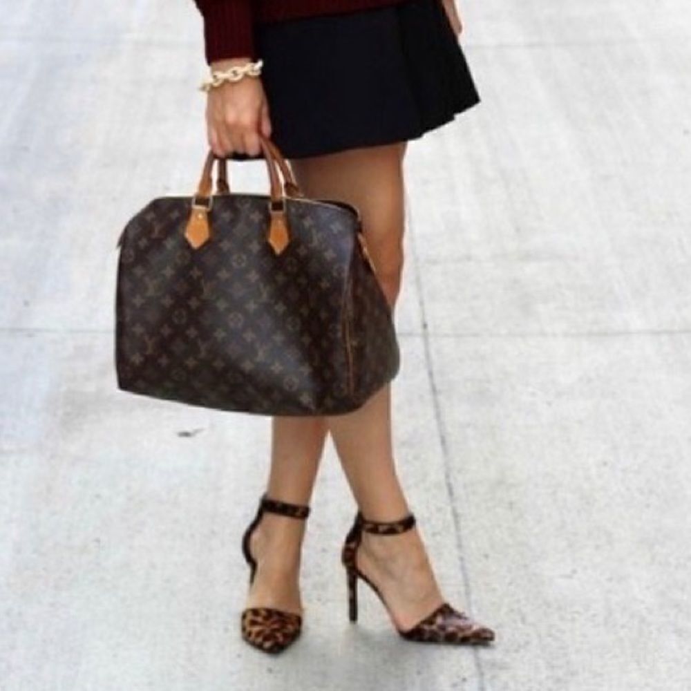 Authentic LOUIS VUITTON Speedy 35 Monogram - Picture 2 of 16
